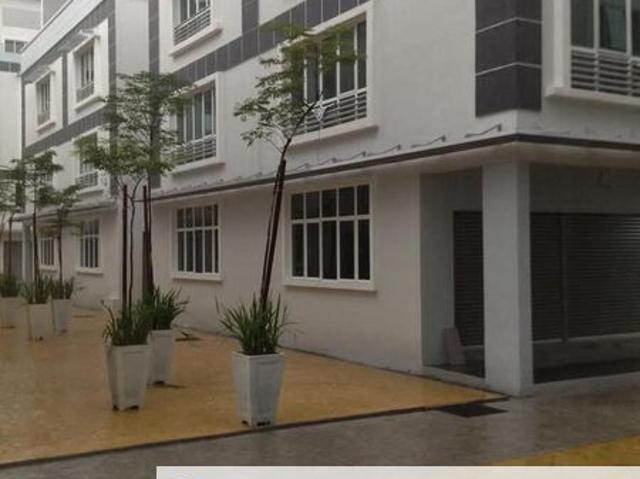 Shop for sale in Petaling, Damansara Damai