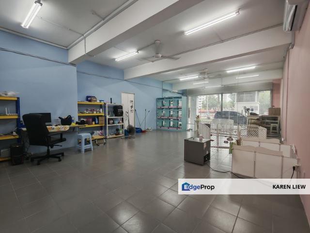 Shop for sale in Petaling, Damansara Damai