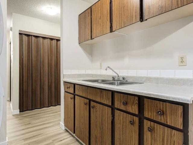 Apartment for rent in Wedgewood, Alberta
