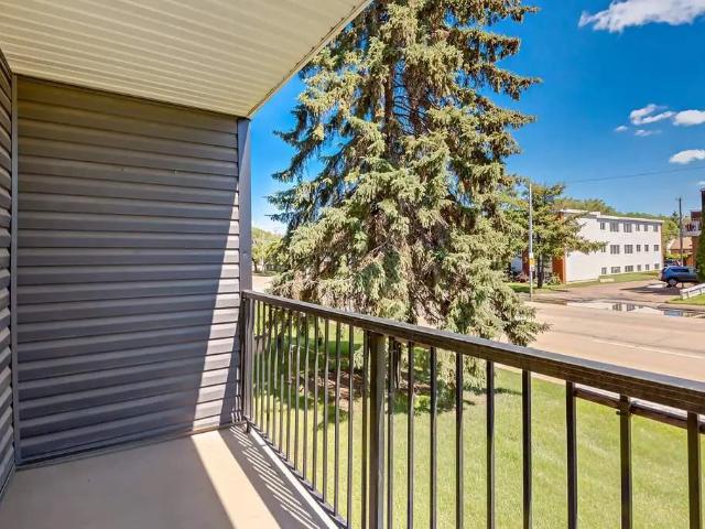 Apartment for rent in Wedgewood, Alberta