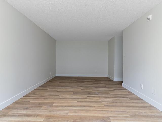 Apartment for rent in Wedgewood, Alberta