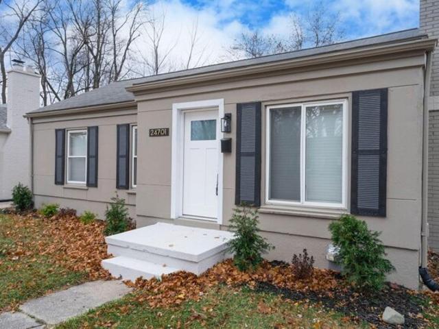 House for sale in Oak Park, Michigan