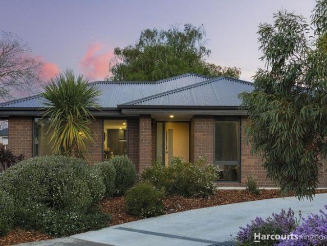 House for sale in Kingston, Tasmania