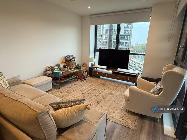 Apartment for rent in Parkside SE10, Greater London