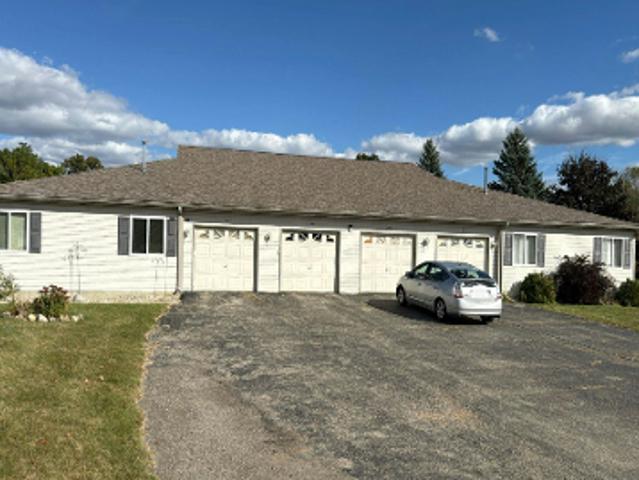 House for sale in Lake Park Village, Mundy Charter Township
