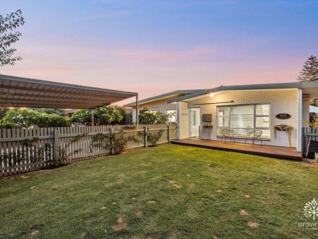House for sale in High Wycombe, City Of Kalamunda