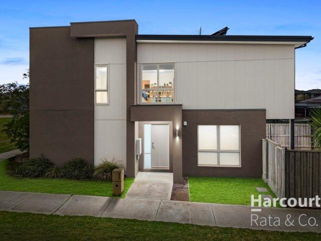 Townhouse for sale in Camerons Creek, Victoria