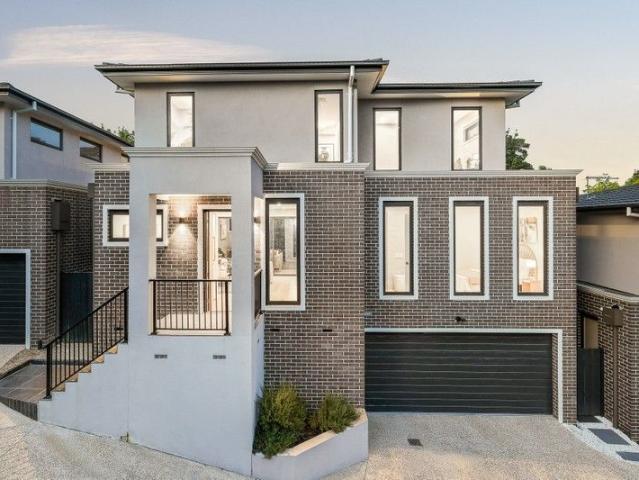 Townhouse for sale in Camerons Creek, Victoria