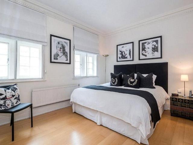 House for rent in Belgravia, Greater London