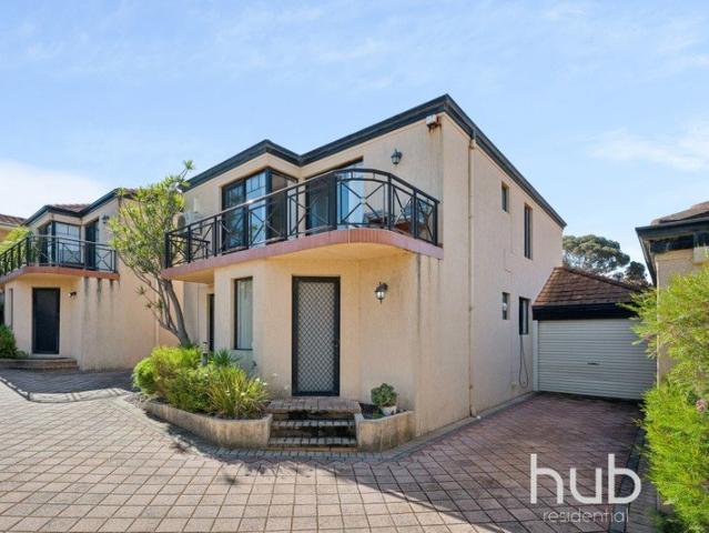 Townhouse for sale in Scarborough, City of Stirling