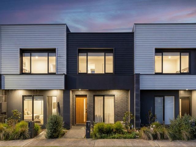 Townhouse for sale in Camerons Creek, Victoria