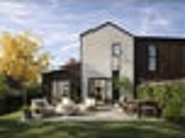 Townhouse for sale in Otakou