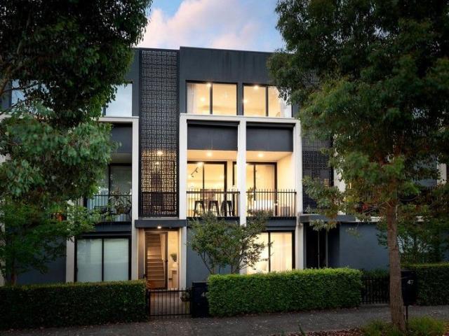 Townhouse for sale in Camerons Creek, Victoria
