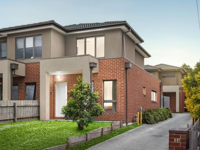Townhouse for sale in Clayton, Melbourne