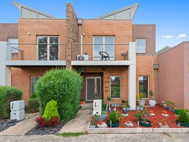 Townhouse for sale in Camerons Creek, Victoria
