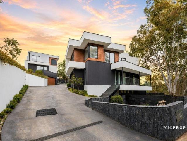Townhouse for sale in Camerons Creek, Victoria