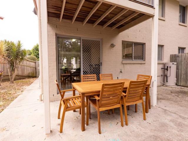 Townhouse for rent in Toombul, Queensland