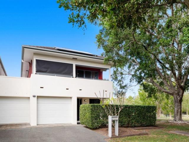 Townhouse for sale in Toombul, Queensland