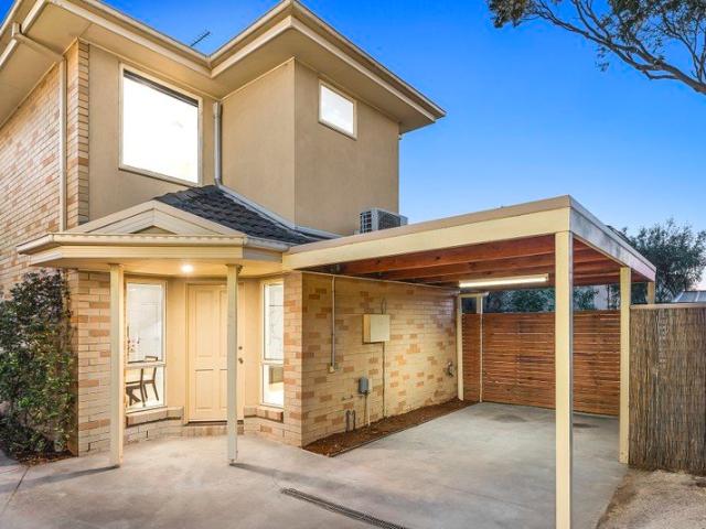 Townhouse for sale in Camerons Creek, Victoria