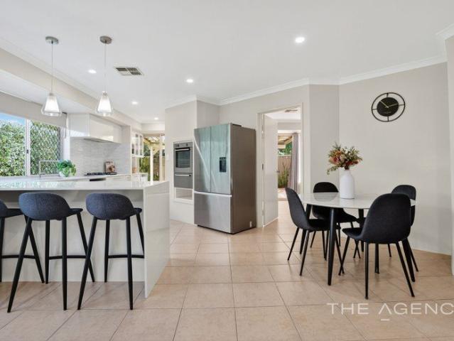 House for sale in Kardinya, City of Melville