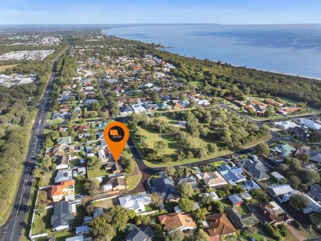 House for sale in Broadwater, Western Australia