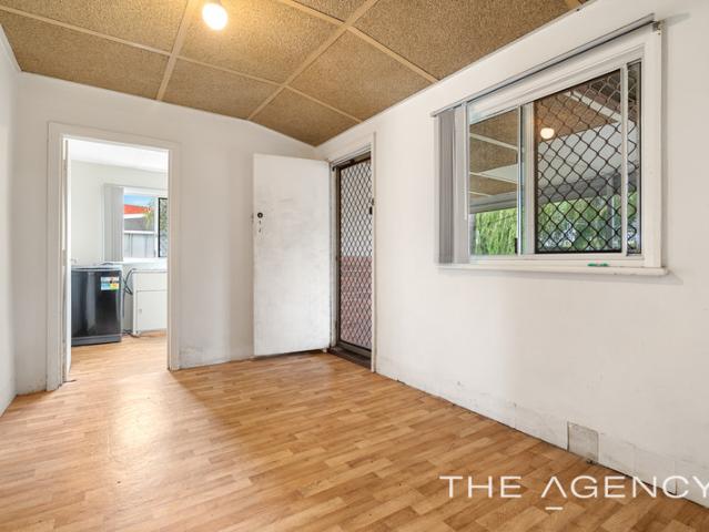 House for sale in Queens Park, City of Canning