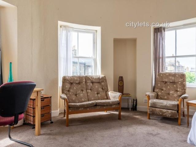 Flat for rent in Southside, Scotland