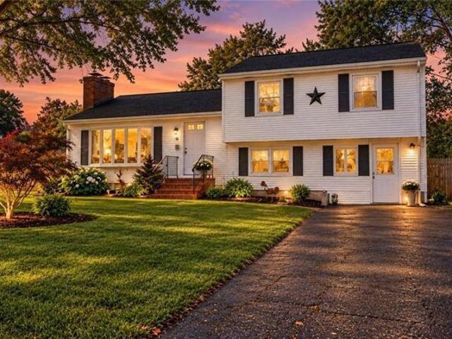 House for sale in Davisville, North Kingstown