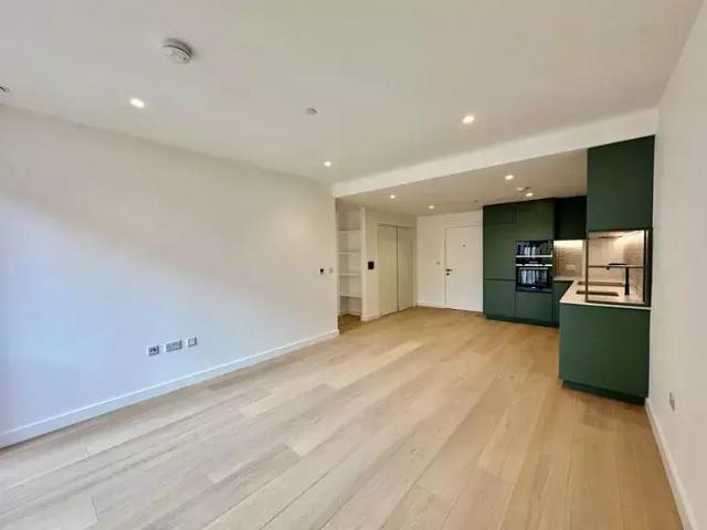 Apartment for rent in Brent Cross, Greater London