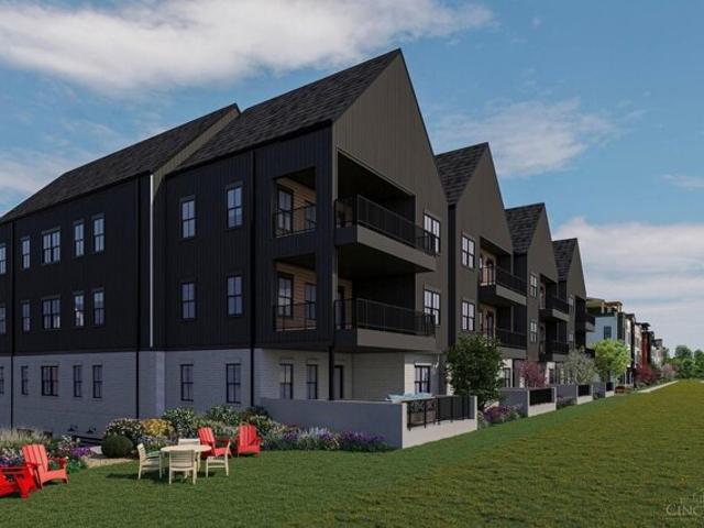 Condo for sale in Blue Ash