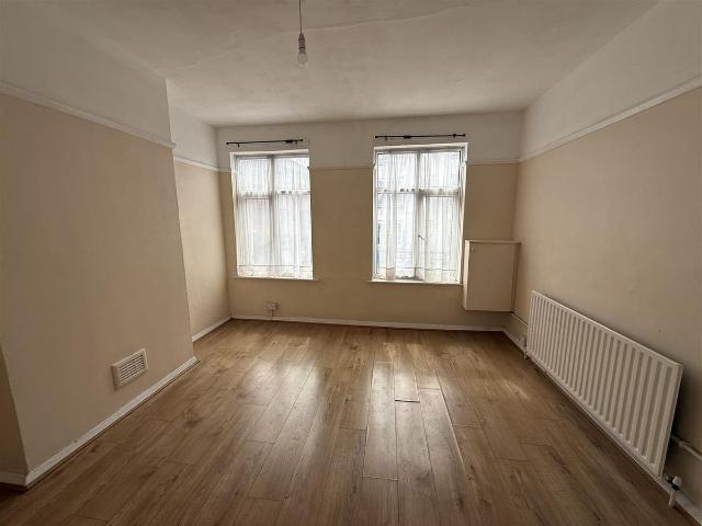 Apartment for rent in Yiewsley, Greater London