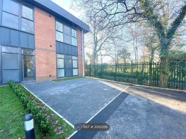 House for rent in Emmbrook, Wokingham
