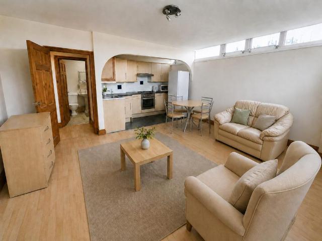 Apartment for rent in Nichols Town, City Of Southampton