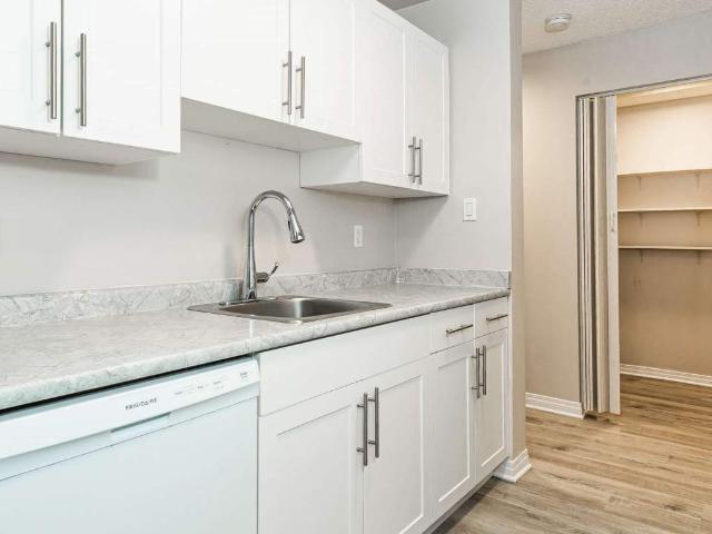 Apartment for rent in Wedgewood, Alberta