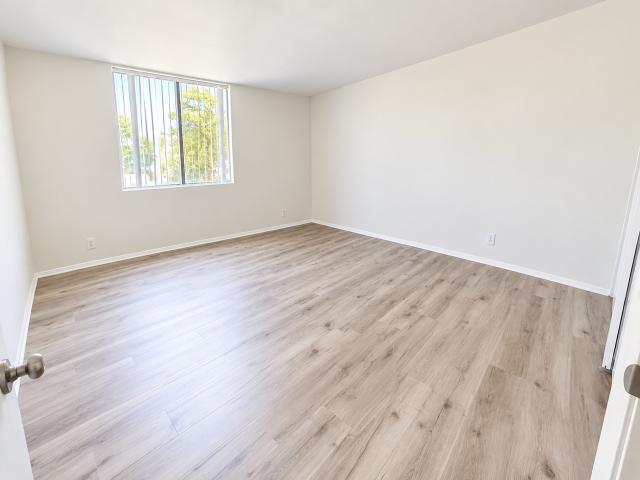 Apartment for rent in Canoga Park, California
