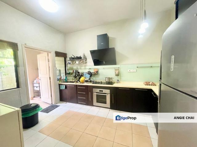 House for sale in Petaling, Damansara Damai