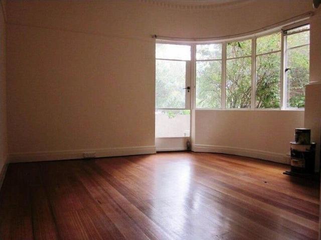 Room for rent in Camerons Creek, Victoria