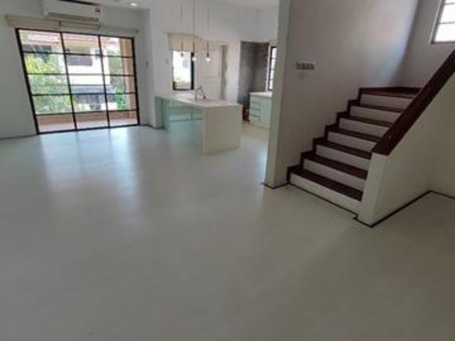 Townhouse for sale in Petaling, Damansara Damai