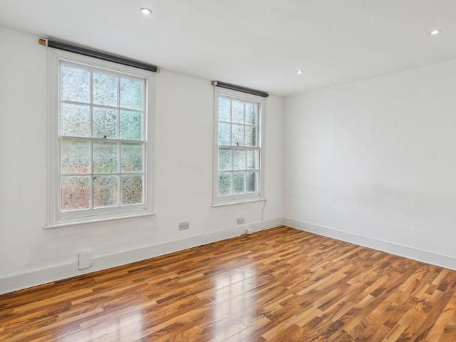 House for rent in Chalk Farm, Greater London