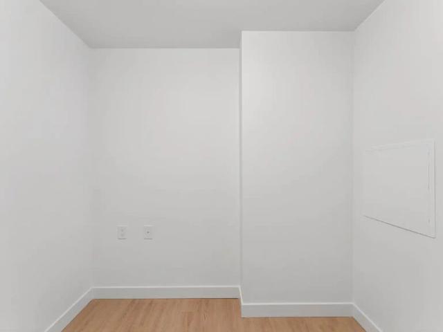 Apartment for rent in City Centre, Surrey