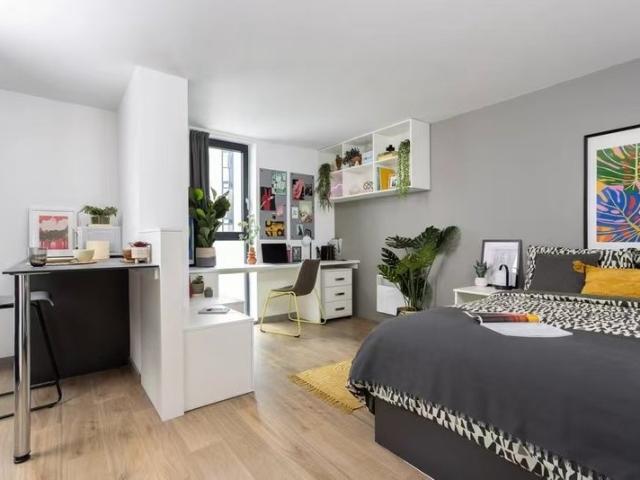 Studio for rent in First Street, Manchester