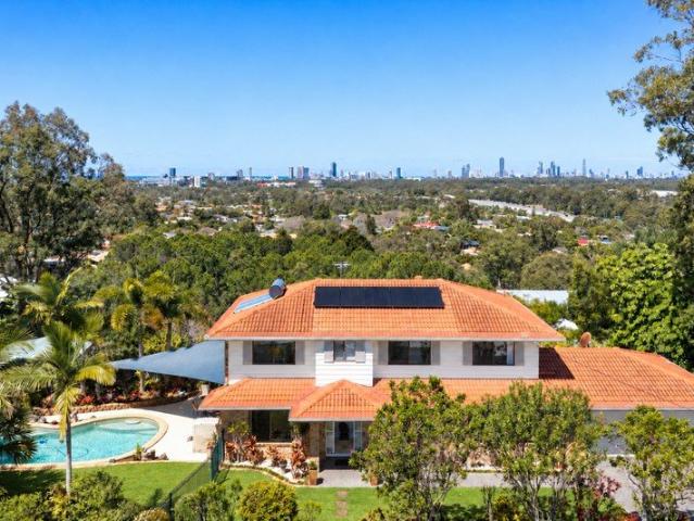 House for sale in Parkwood, Gold Coast City