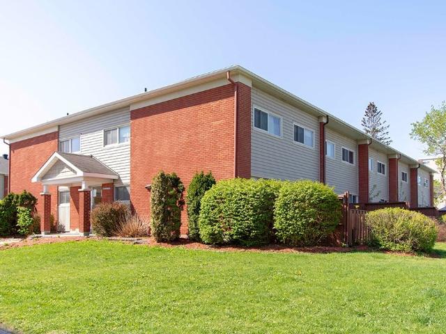 Apartment for rent in Mulhurst Bay, Ontario