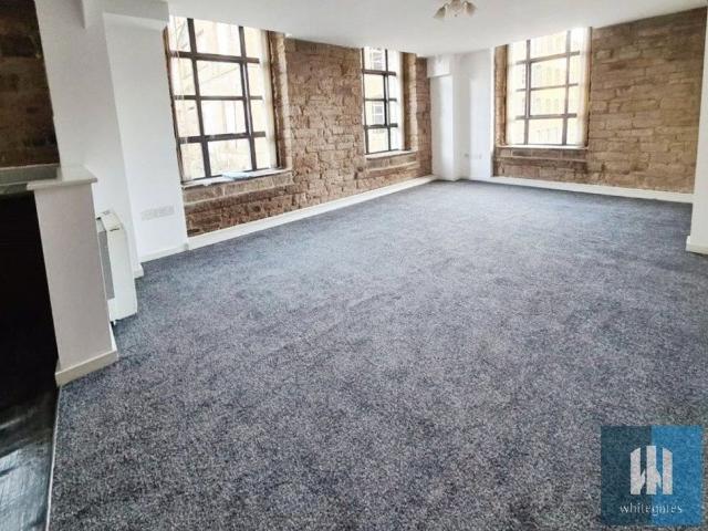 Apartment for rent in Longwood, West Yorkshire