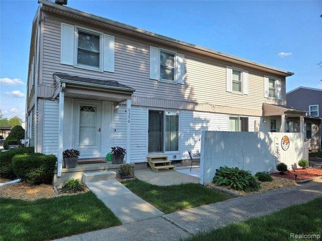 Condo for sale in Davison