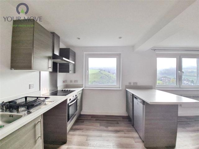 Apartment for rent in Long Lee, West Yorkshire