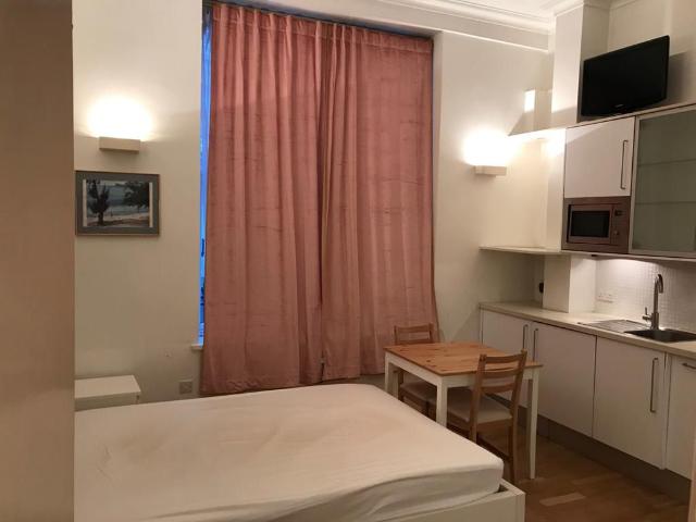 Studio for rent in London Borough of Hounslow, Greater London