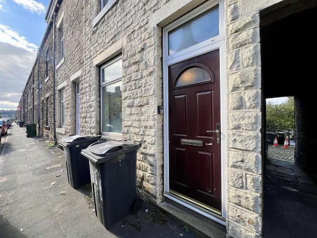 House for rent in Long Lee, West Yorkshire