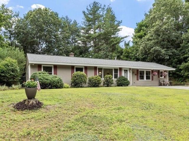 House for sale in Chelmsford, Massachusetts