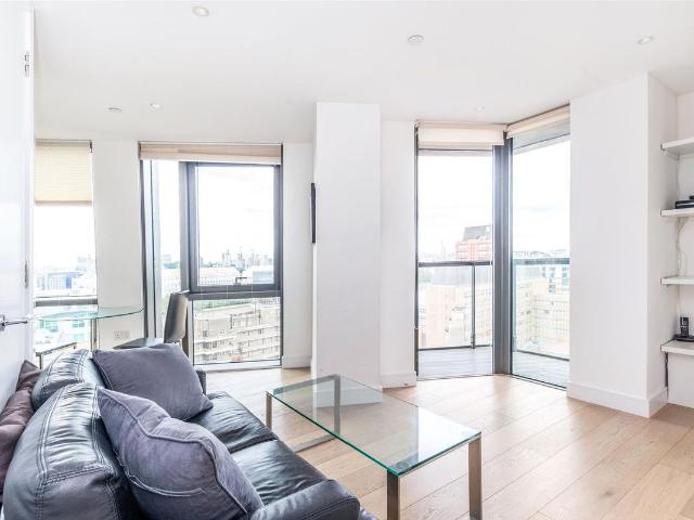 House for rent in South Lambeth, Greater London